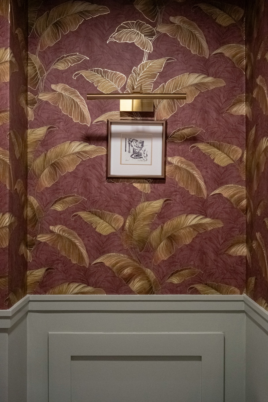 Luxury wallpaper master bedroom Dubai