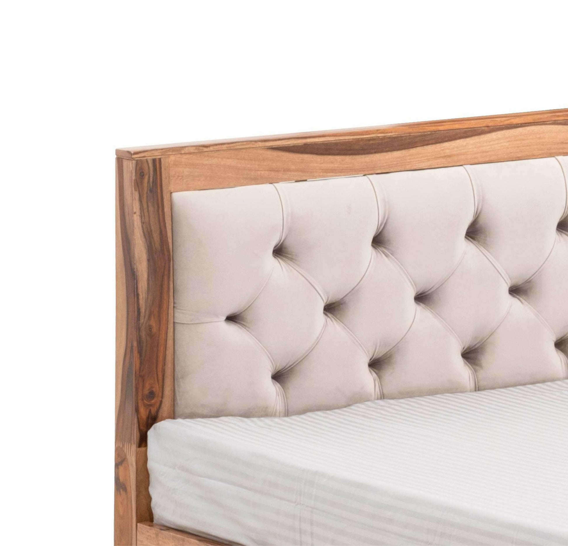 KING SIZED BED.
